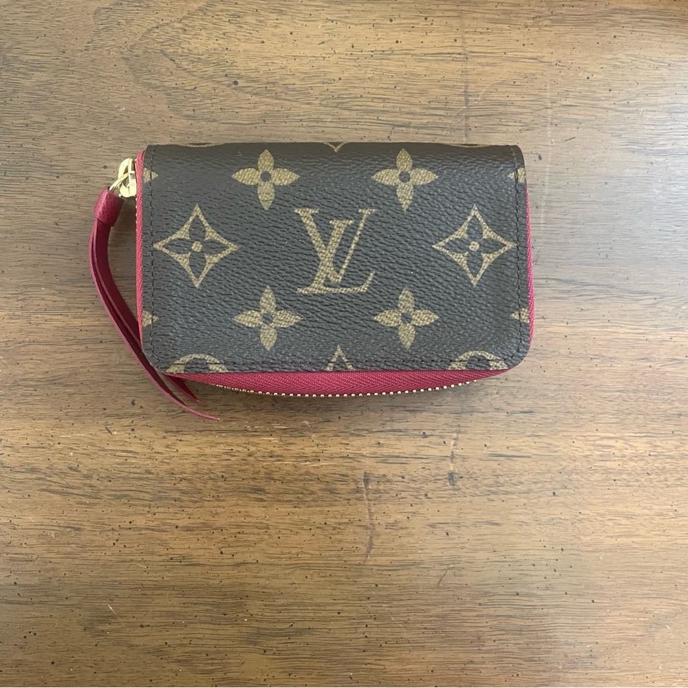Authentic Louis Vuitton Multicartes wallet